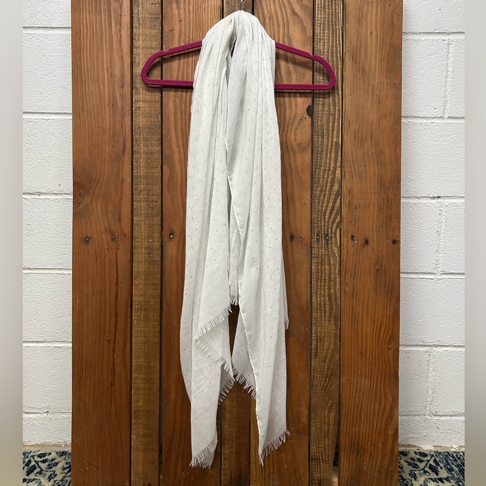 White cream scarf with gold studs